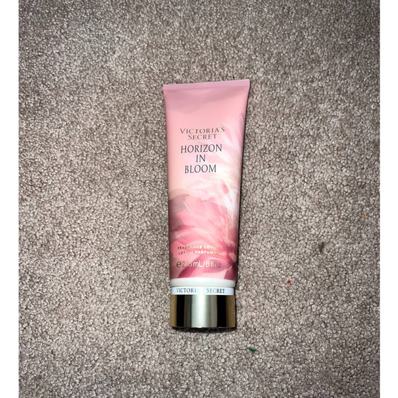 FINAL PRICE New Victoria's Secret Horizon in Bloom lotion - Picture 2 of 4